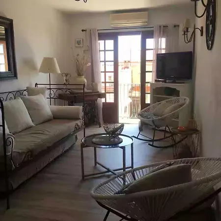 公寓 Coquet Dans Maison De Village 卡尔热斯