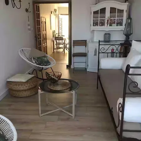 Coquet Dans Maison De Village * Cargese